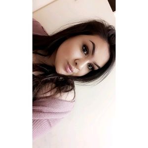 Meet your Posher, Alejandra